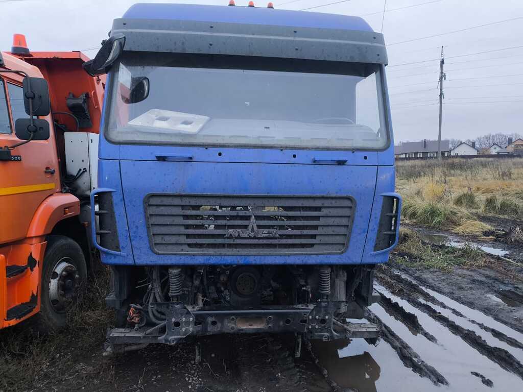 МАЗ 631228