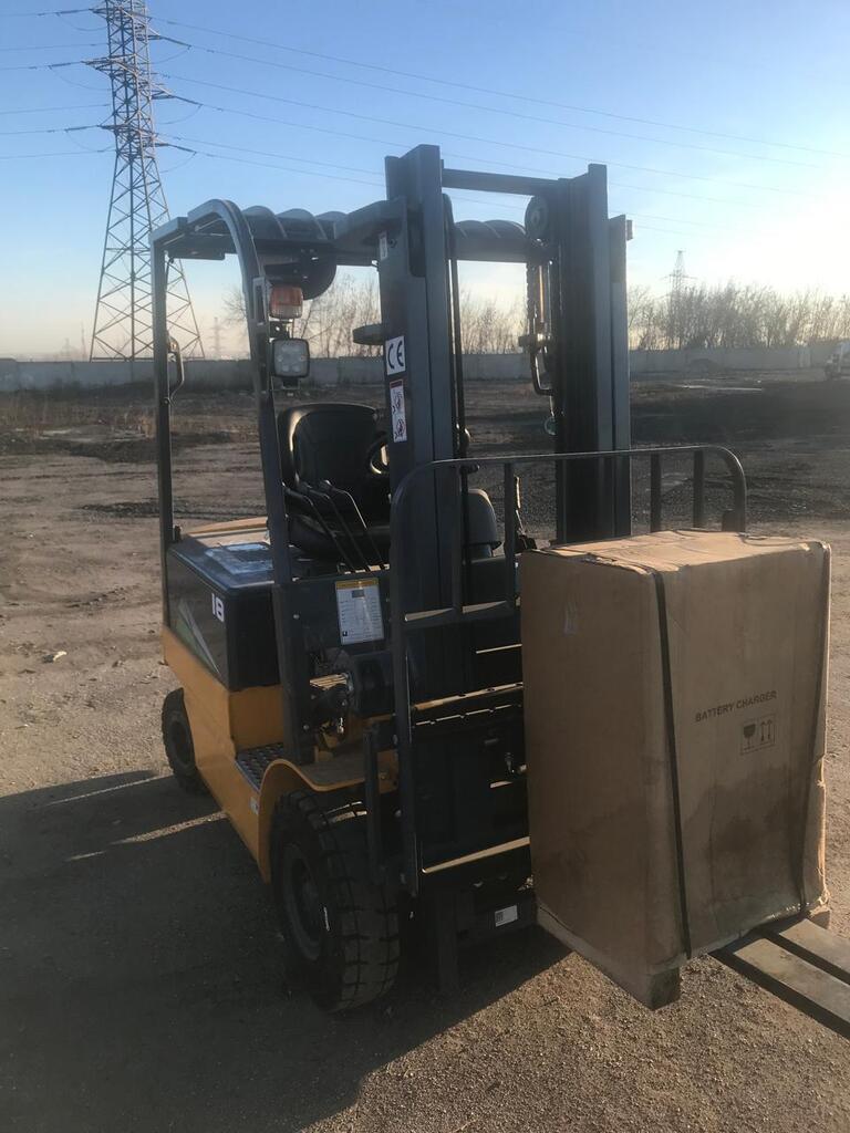 AURORA FORKLIFT CPD18