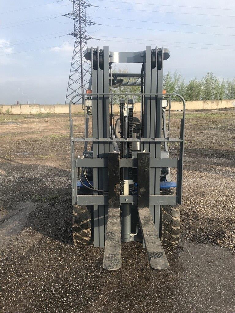 Автопогрузчик вилочный TRF D35-4X