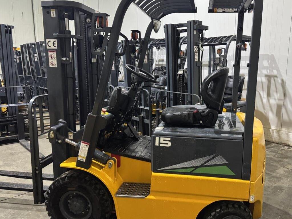 AURORA FORKLIFT CPD15