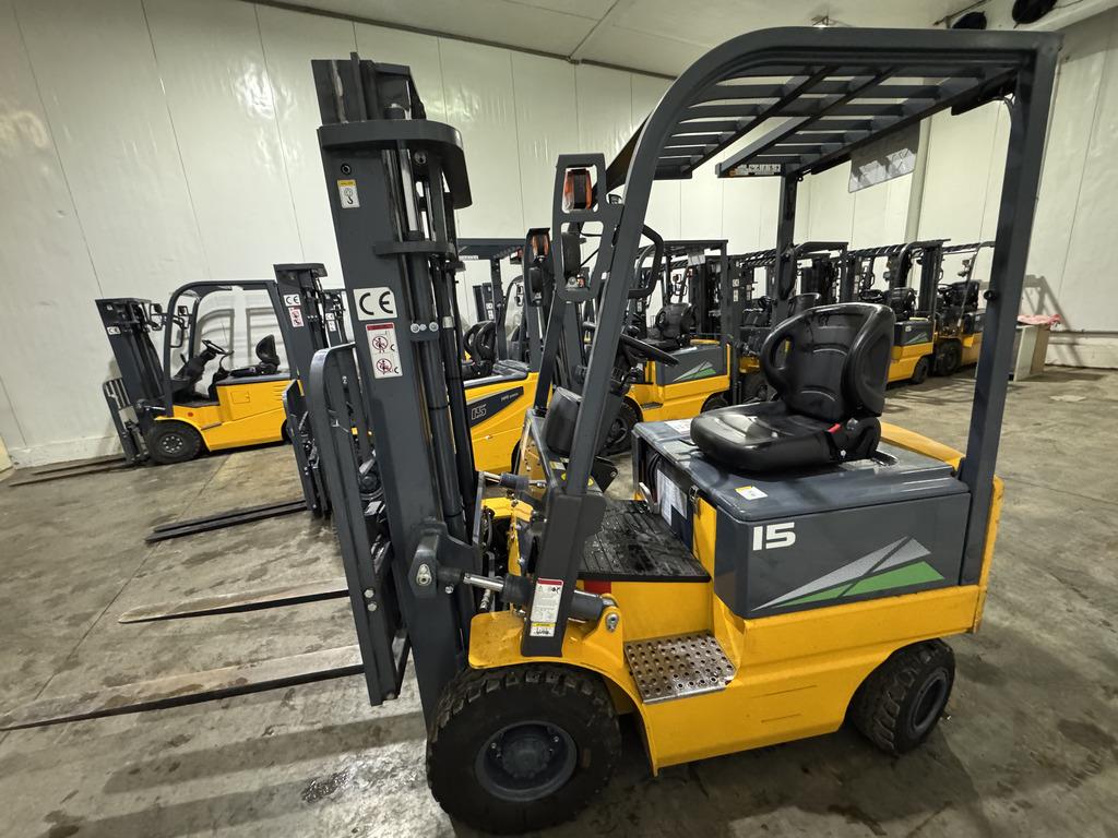 AURORA FORKLIFT CPD15