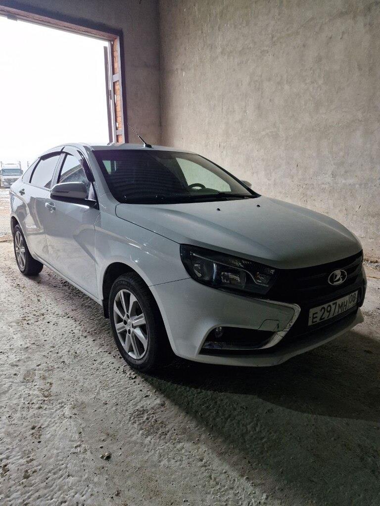 LADA VESTA