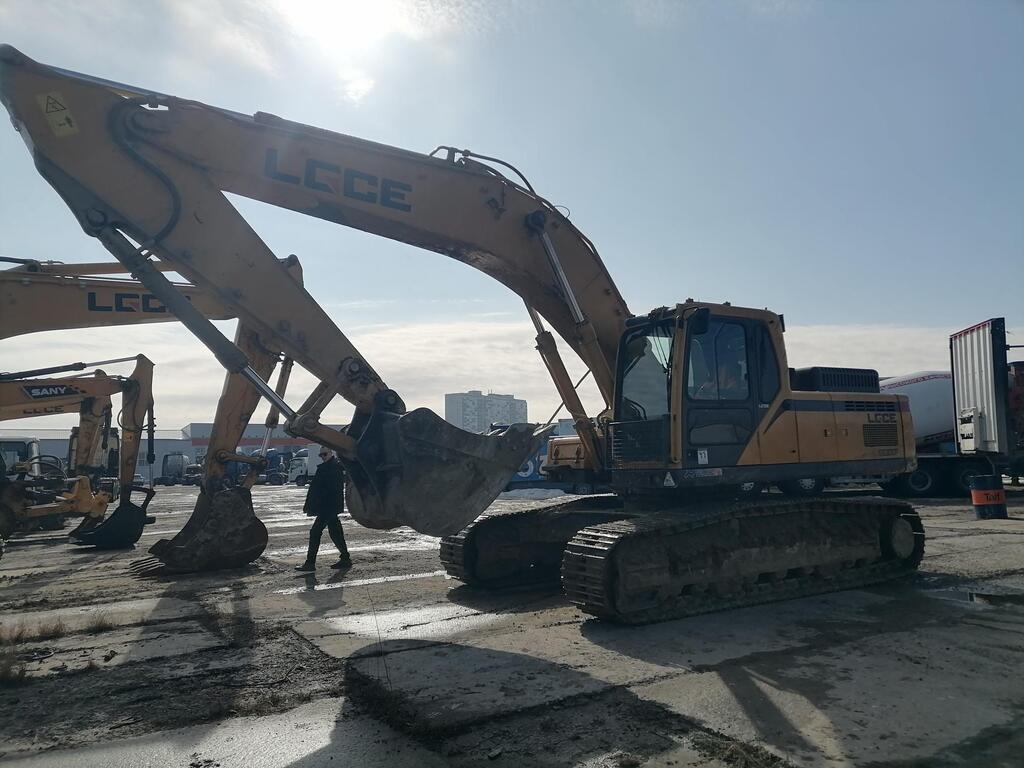 LGCE Е6300F