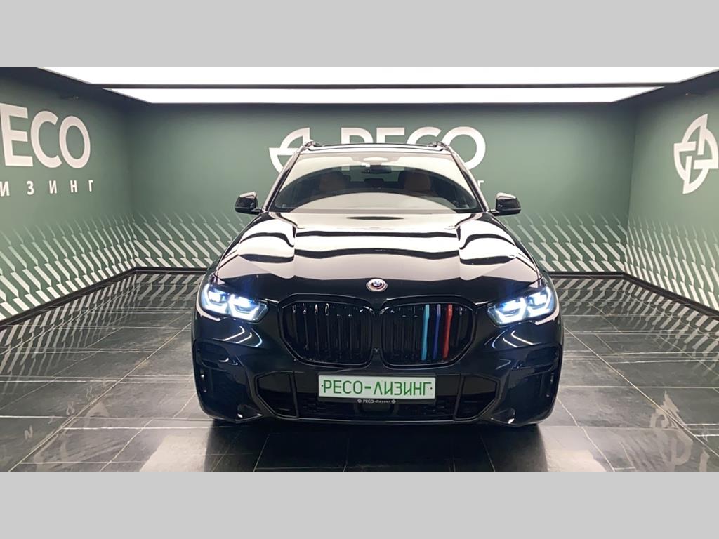 BMW X5 M50i