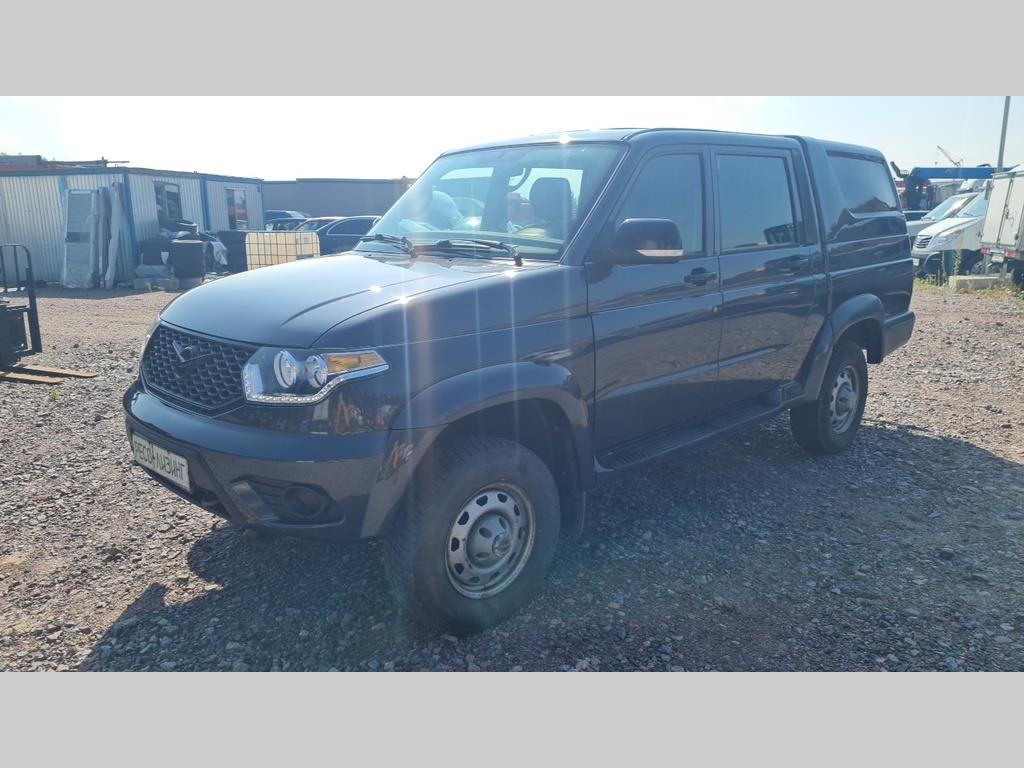 UAZ Pickup