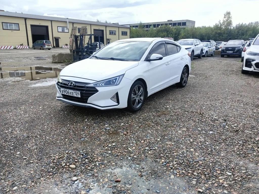 Hyundai, Elantra