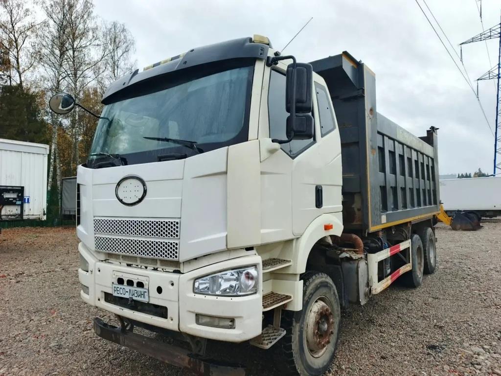 FAW J6