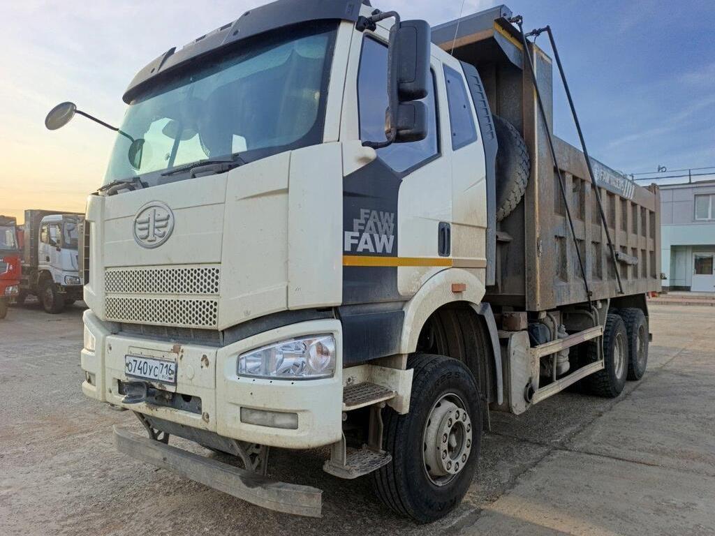 FAW J6