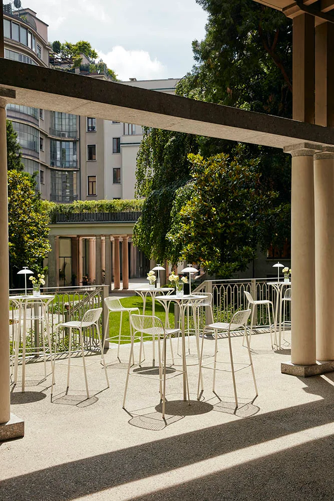 Kartell Hiray — модель в интерьере — изображение 3