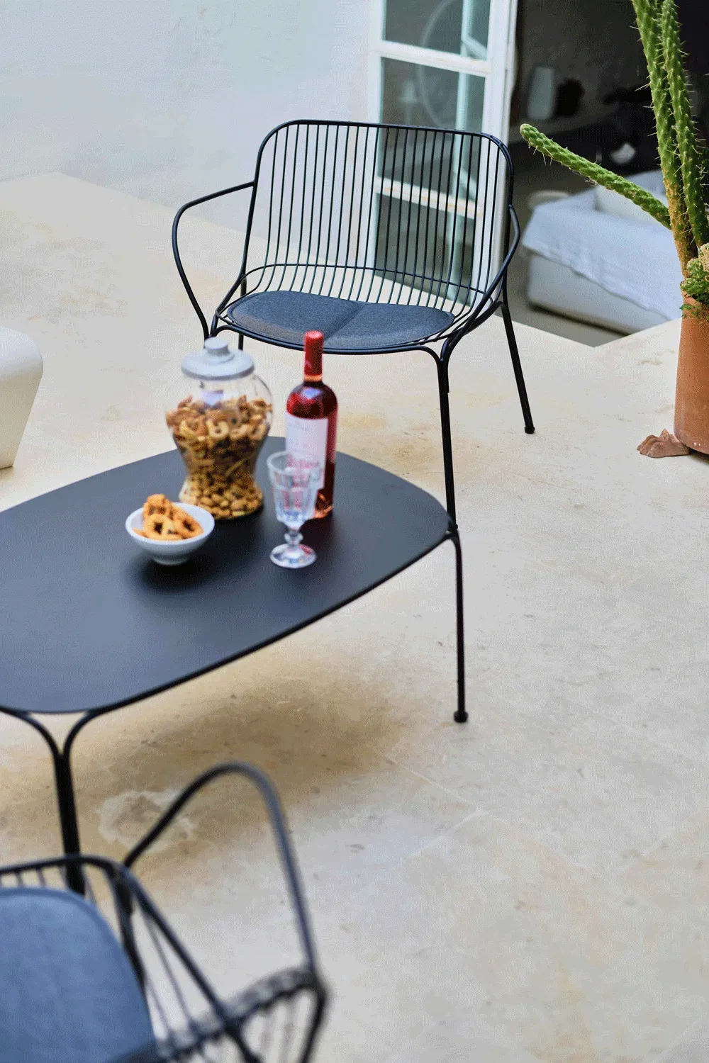 Kartell Hiray — модель в интерьере — изображение 10