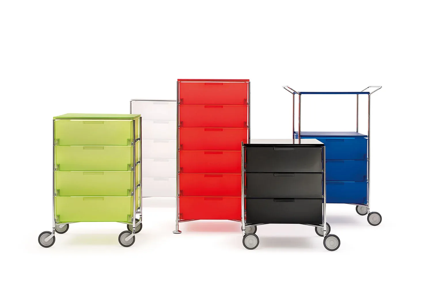 Kartell Mobil — модель в интерьере — изображение 4