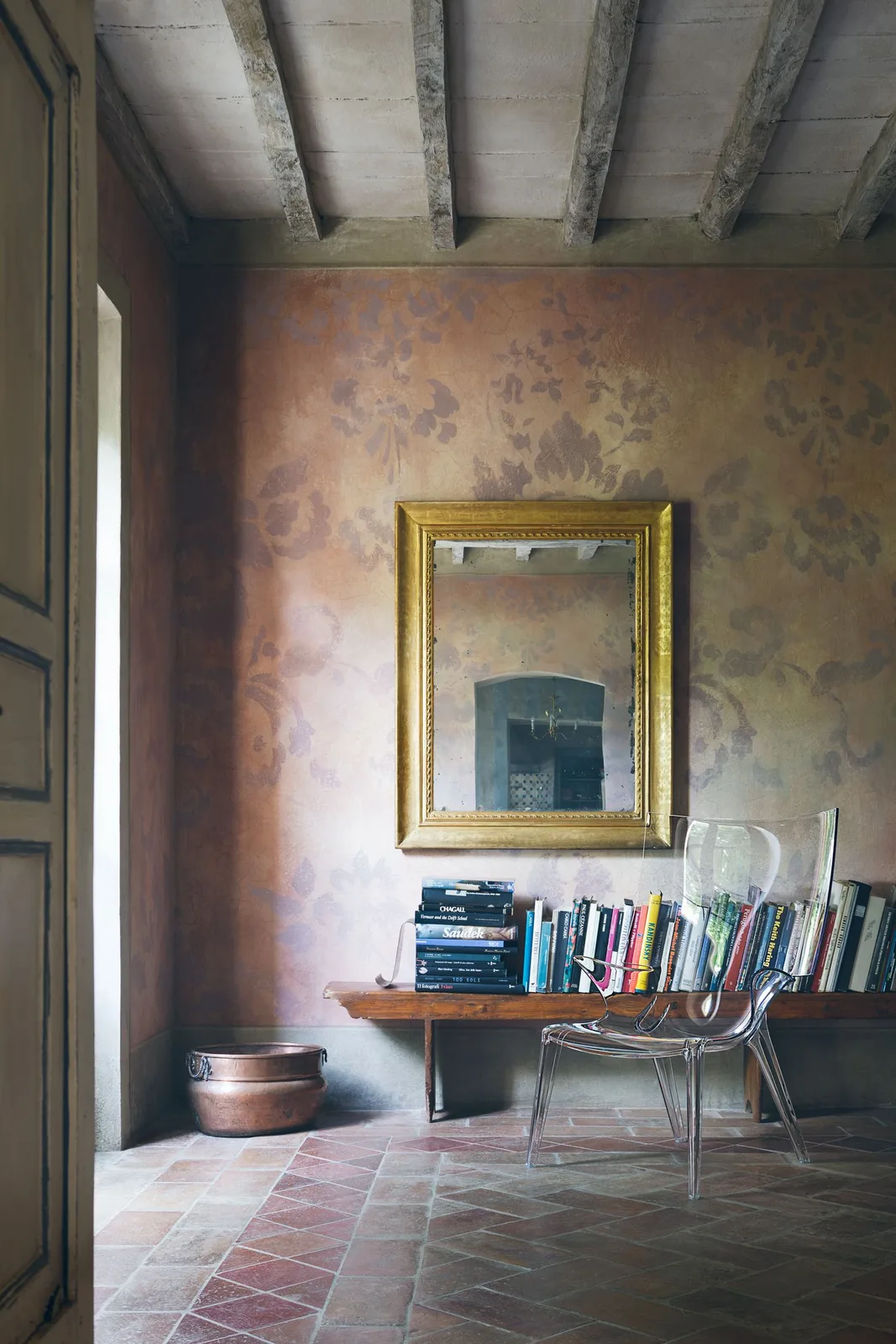 Kartell Uncle — модель в интерьере — изображение 5