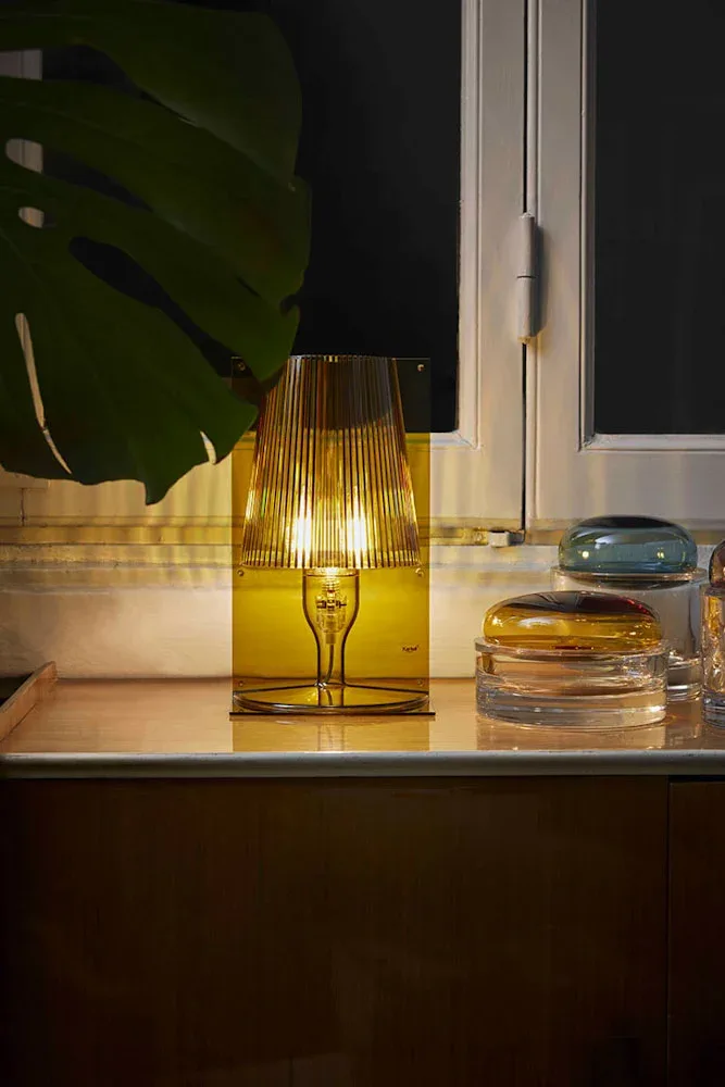Kartell Take — модель в интерьере — изображение 1