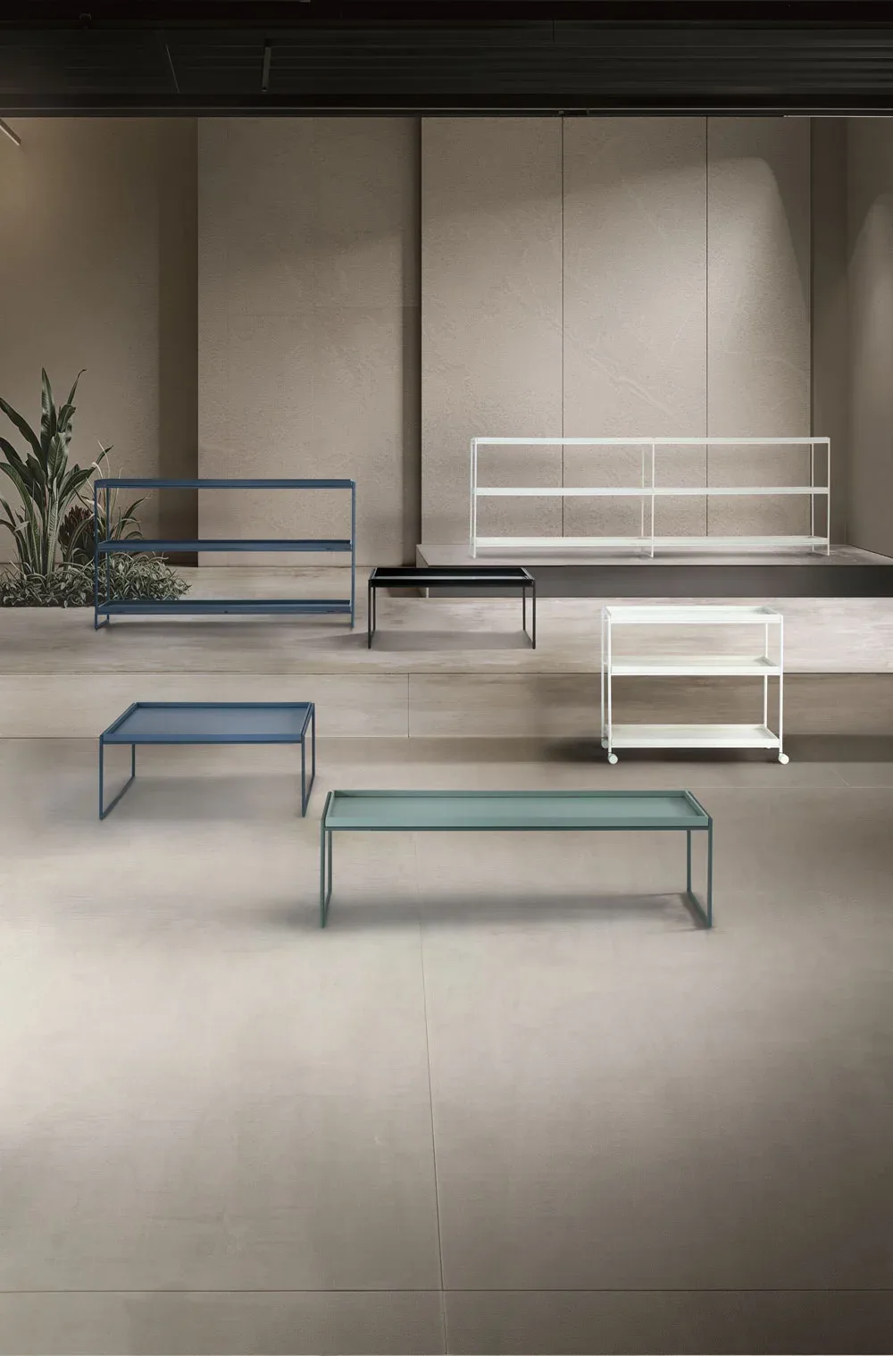 Kartell Trays — модель в интерьере — изображение 3