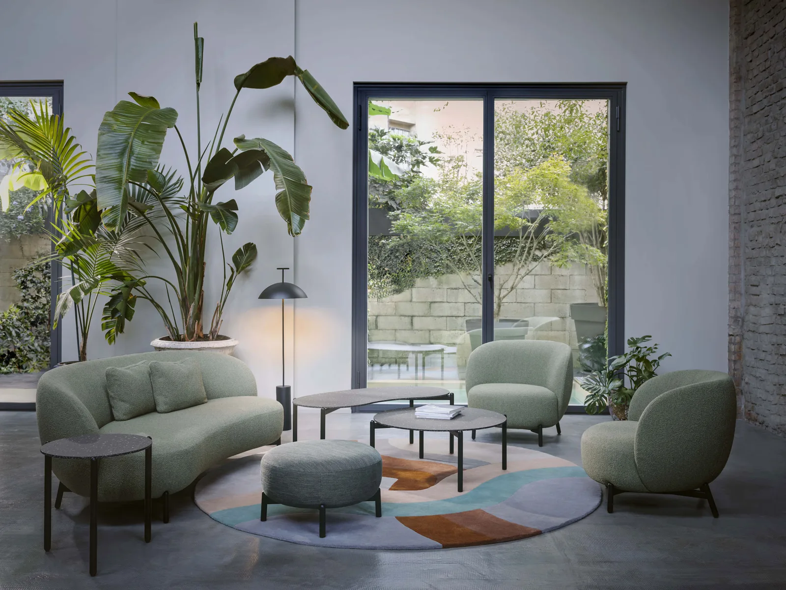 Kartell Undique — модель в интерьере — изображение 6