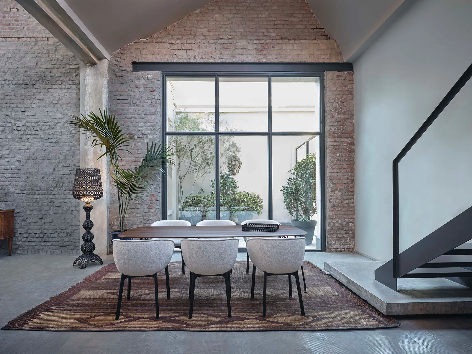 Kartell Charla — модель в интерьере — изображение 3