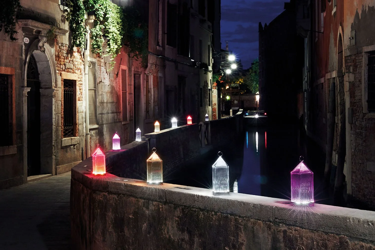 Kartell Lantern — модель в интерьере — изображение 2