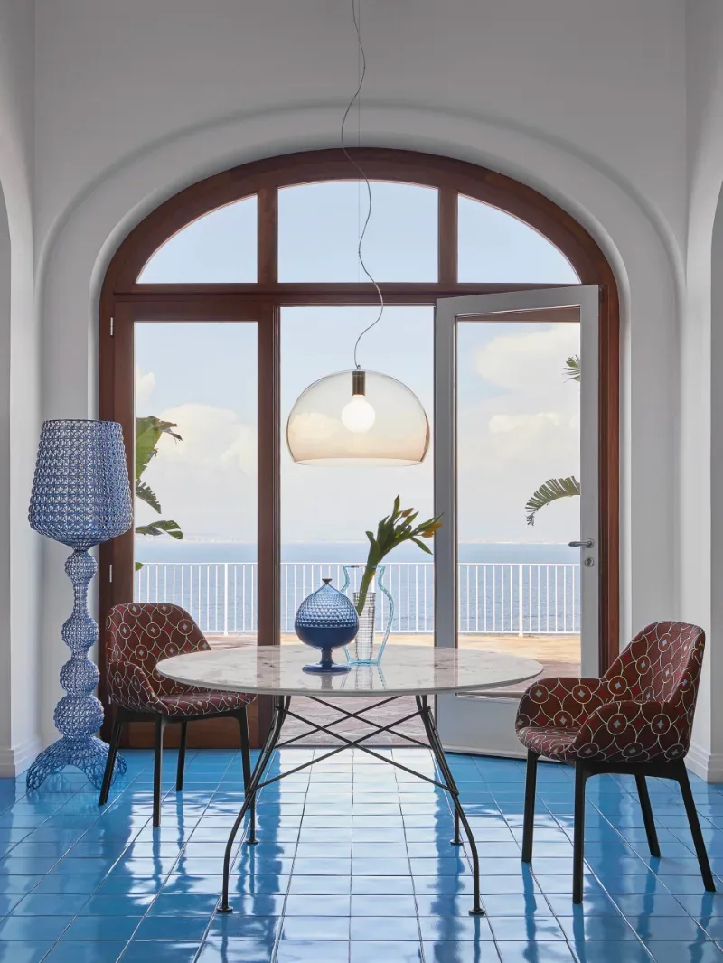 Kartell Glossy — модель в интерьере — изображение 3