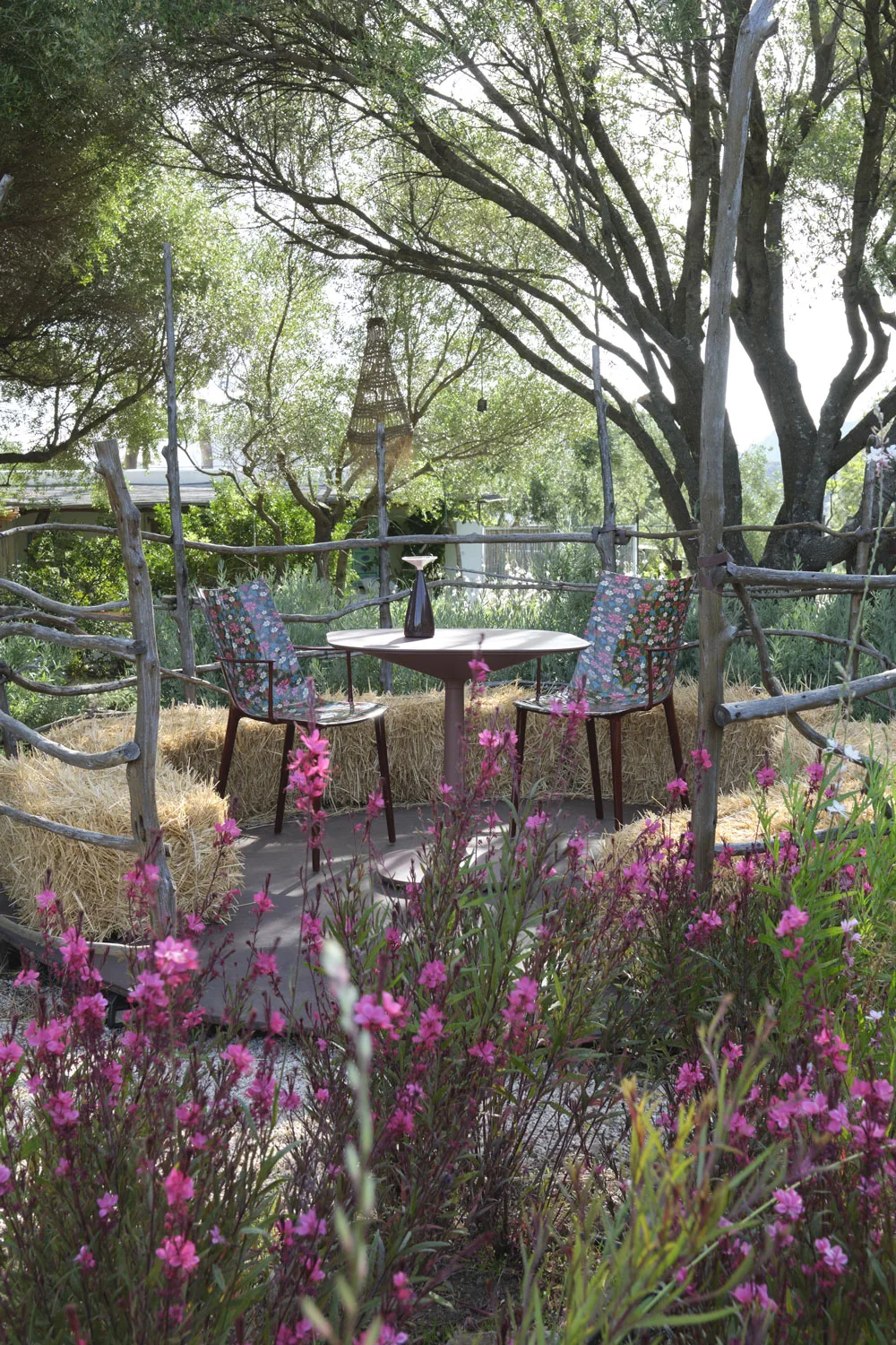 Kartell Camomille — модель в интерьере — изображение 6