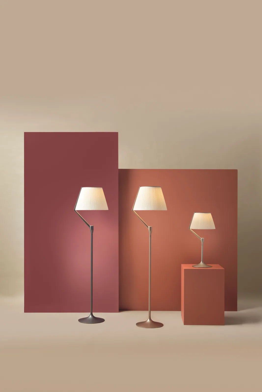 Kartell Angelo stone — модель в интерьере — изображение 3