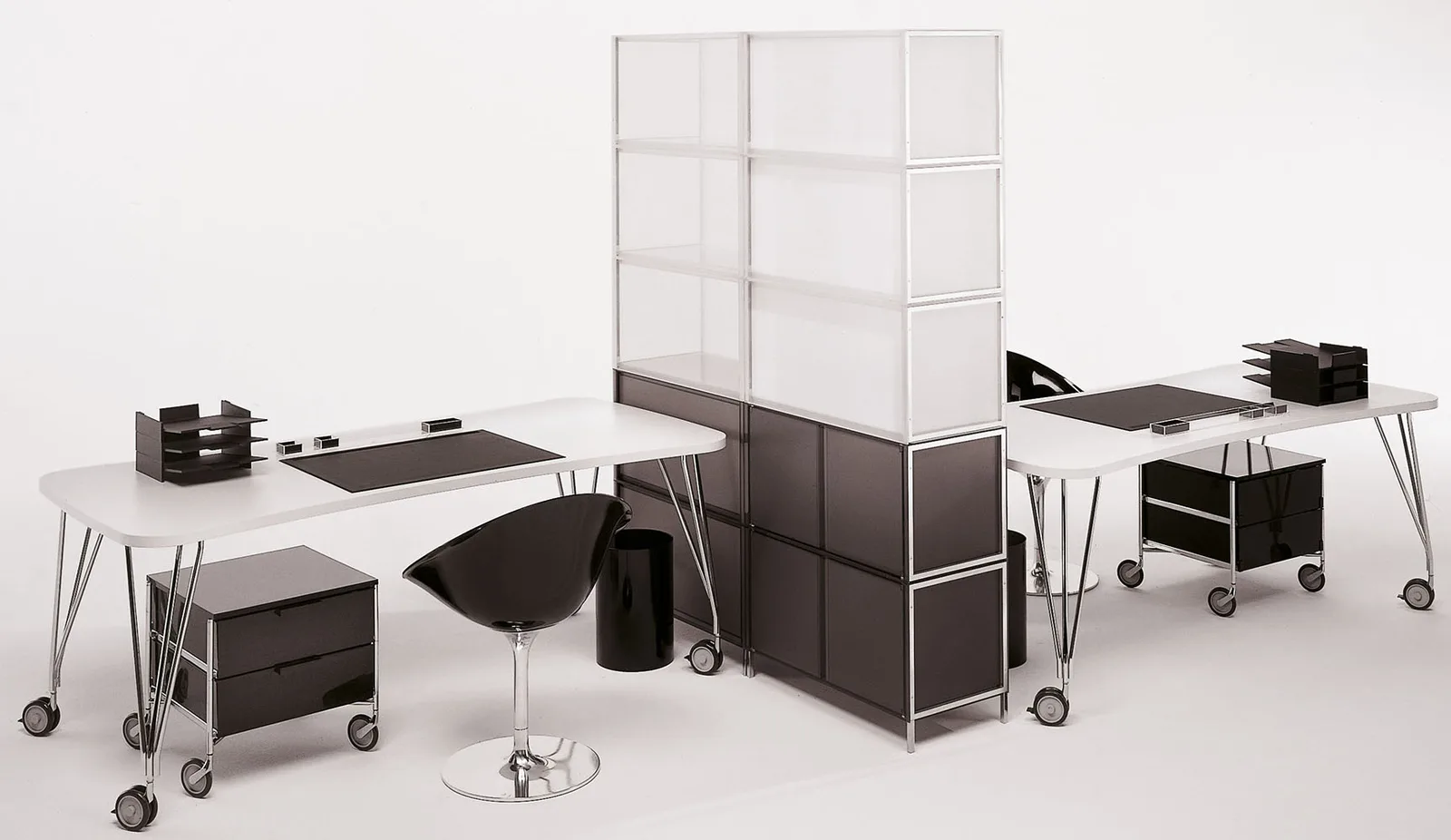 Kartell Mobil — модель в интерьере — изображение 5