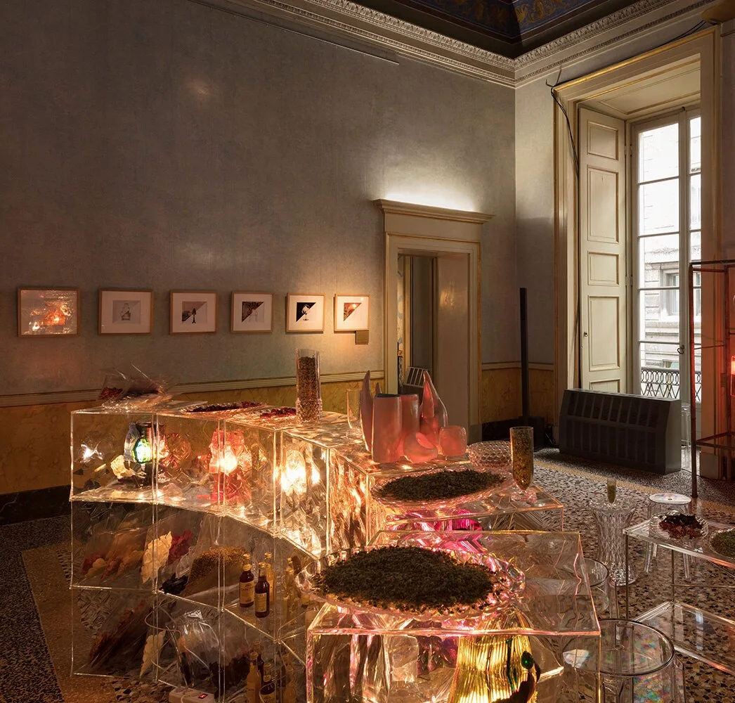 Kartell Optic — модель в интерьере — изображение 5