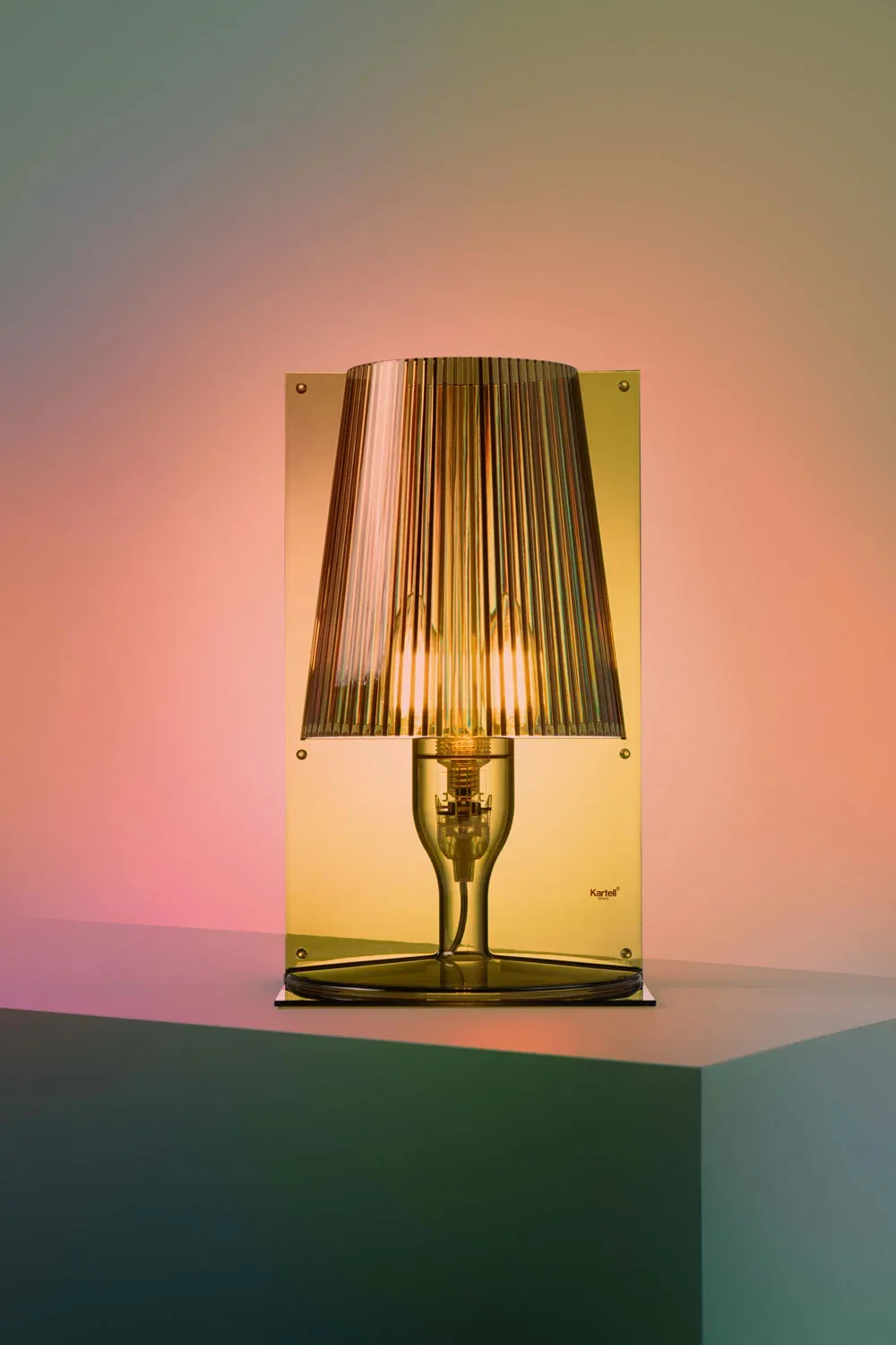 Kartell Take — модель в интерьере — изображение 7