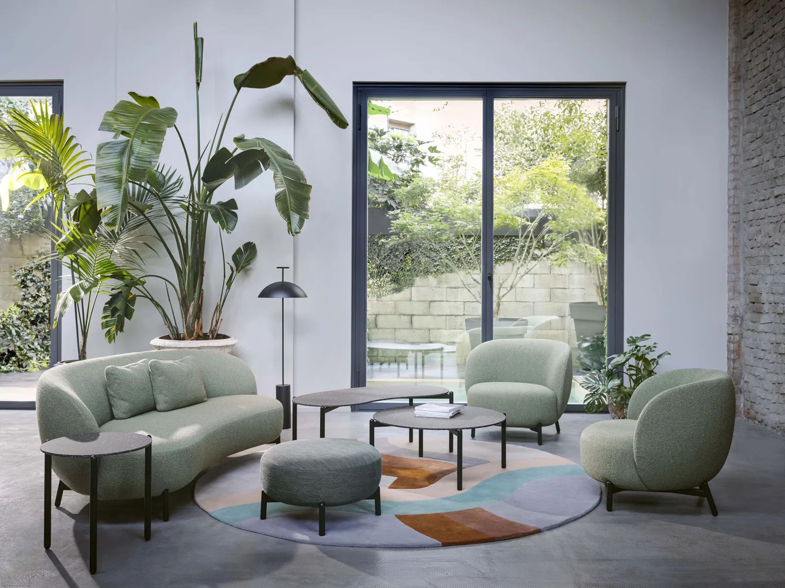 Kartell Undique — модель в интерьере — изображение 7
