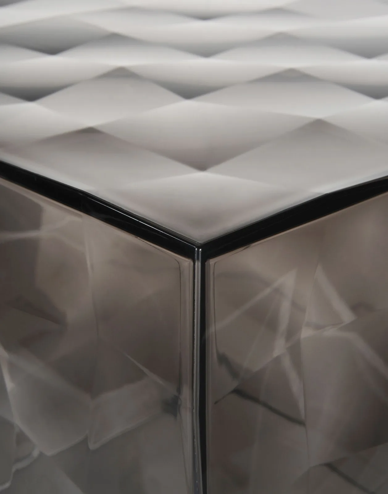 Куб Optic (дымчатый) Kartell, арт. 3500/V9 — изображение товара 3