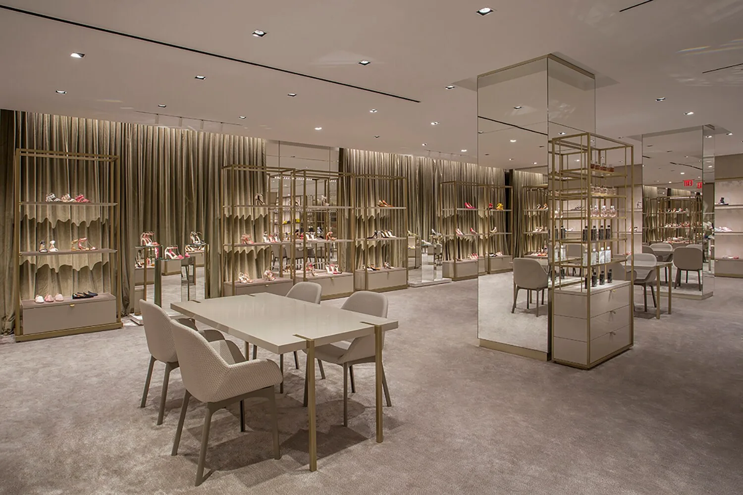 Kartell Clap — модель в интерьере — изображение 5