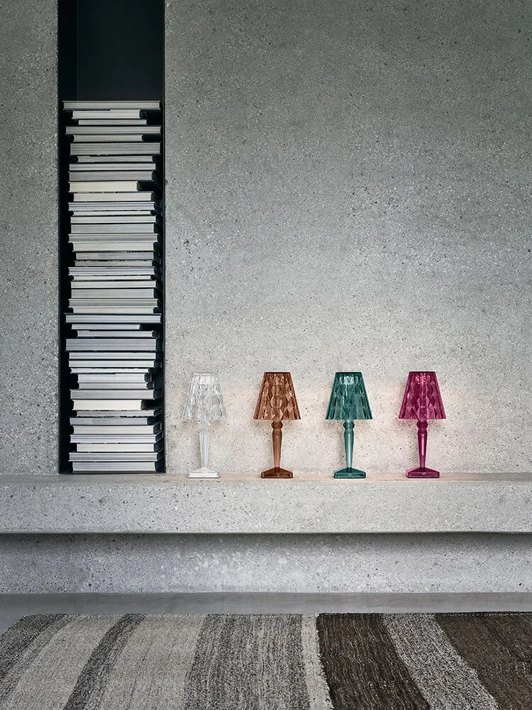 Kartell Battery — модель в интерьере — изображение 3