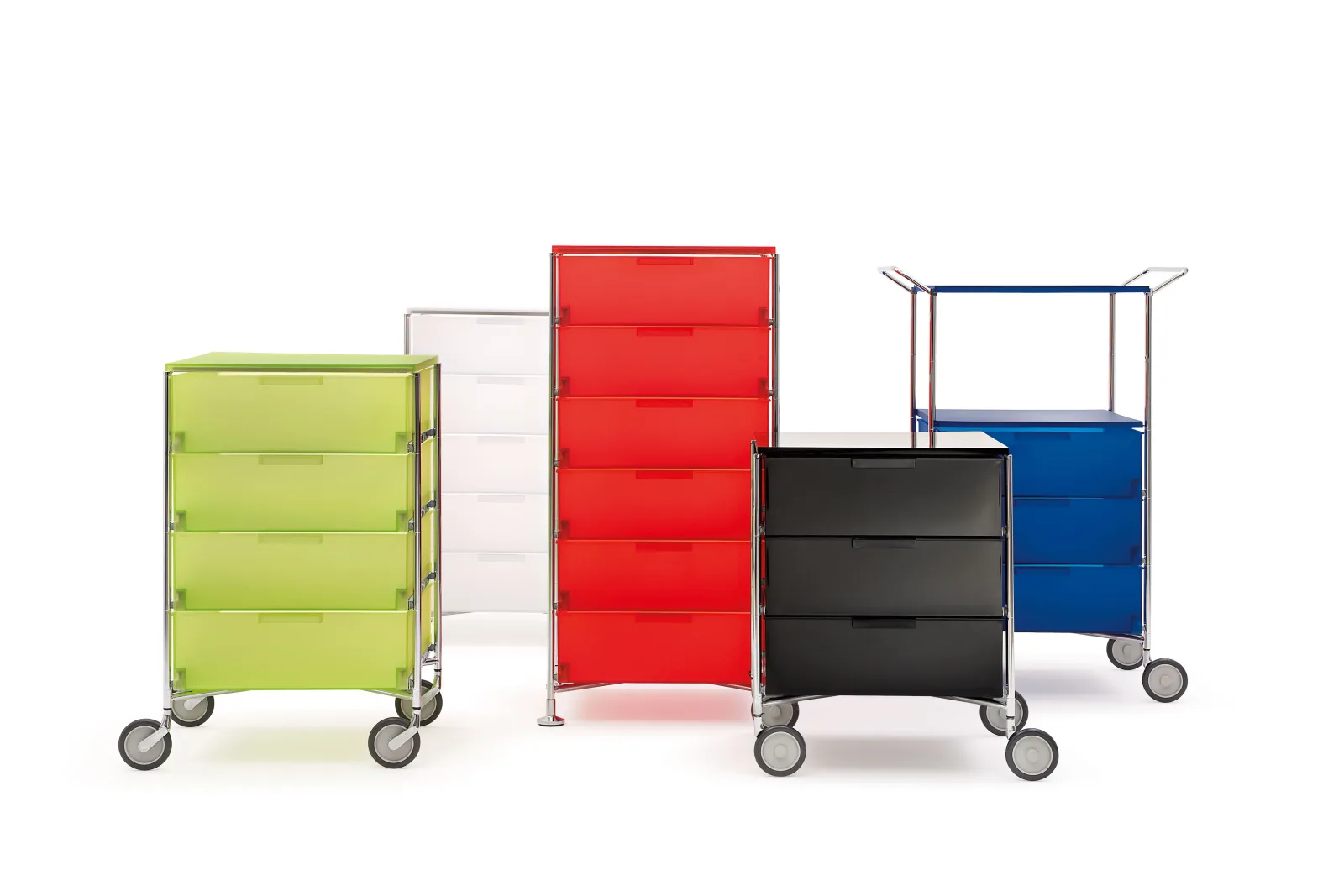 Kartell Mobil — модель в интерьере — изображение 4