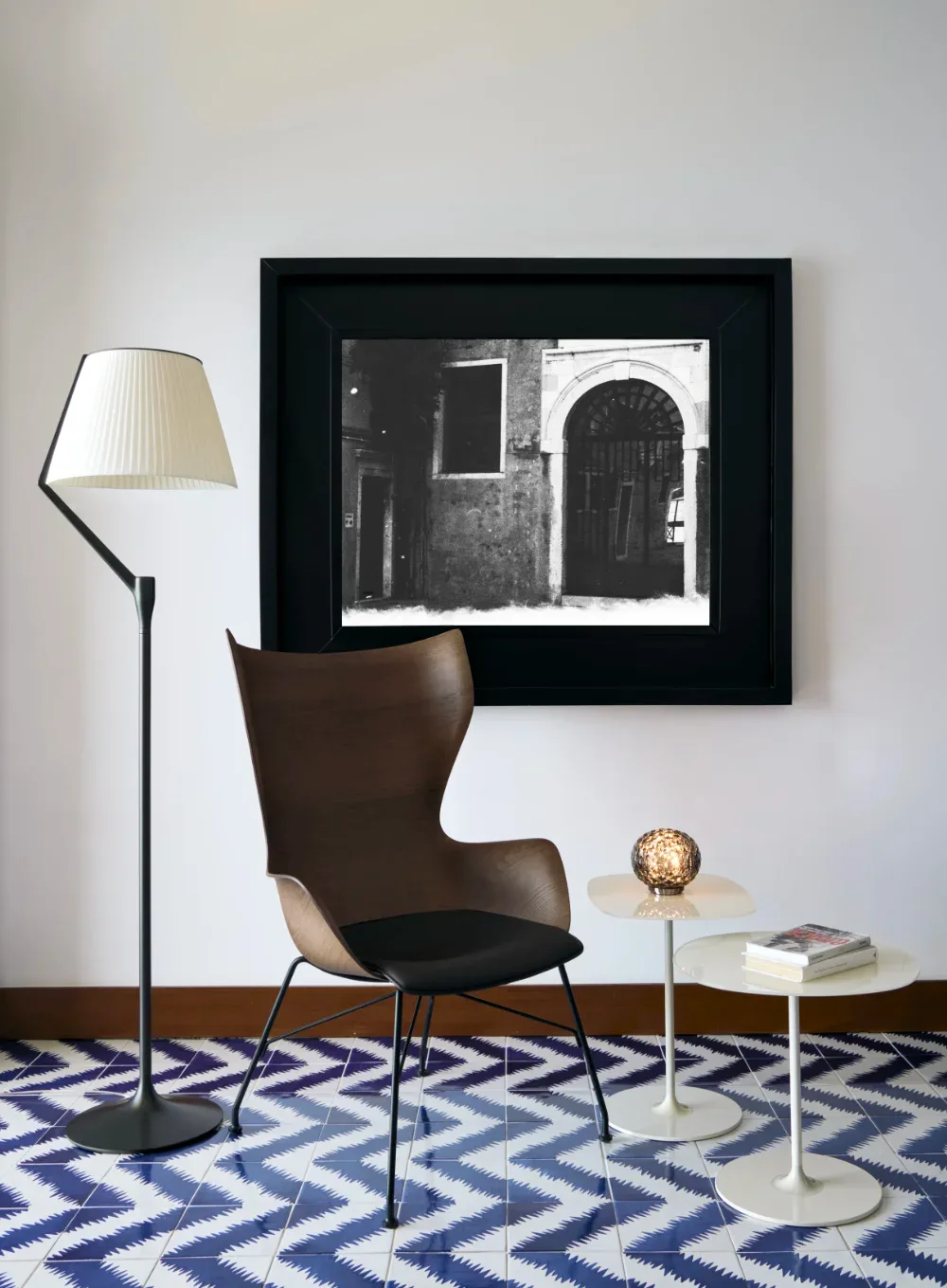 Kartell Wood — модель в интерьере — изображение 2