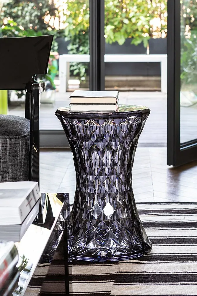 Kartell Stone — модель в интерьере — изображение 6