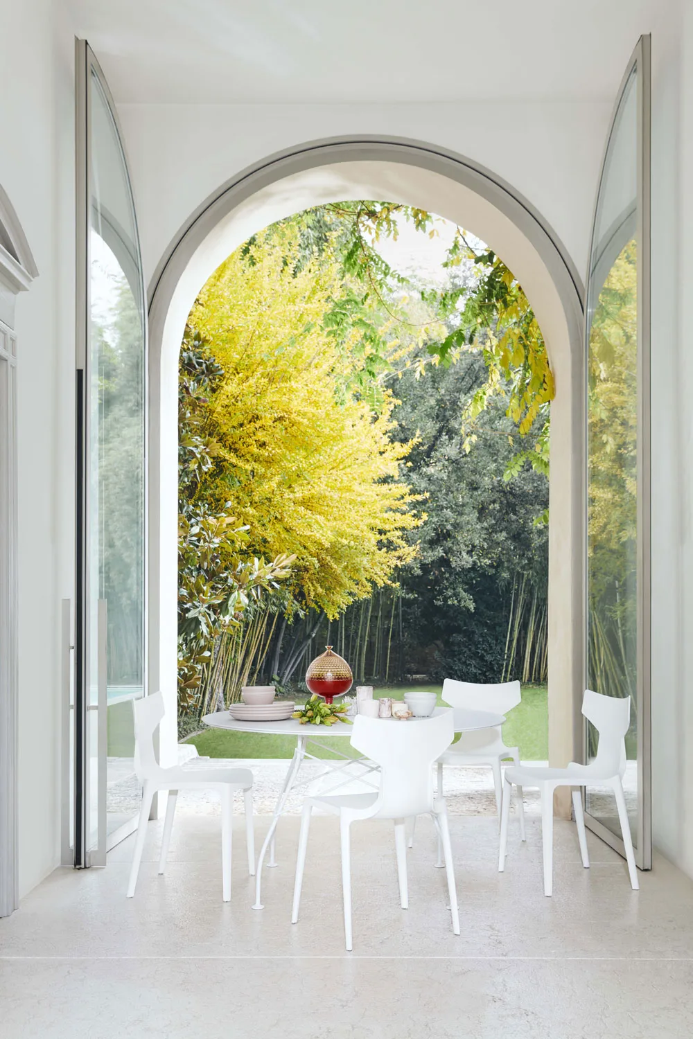 Kartell Re-Chair — модель в интерьере — изображение 4