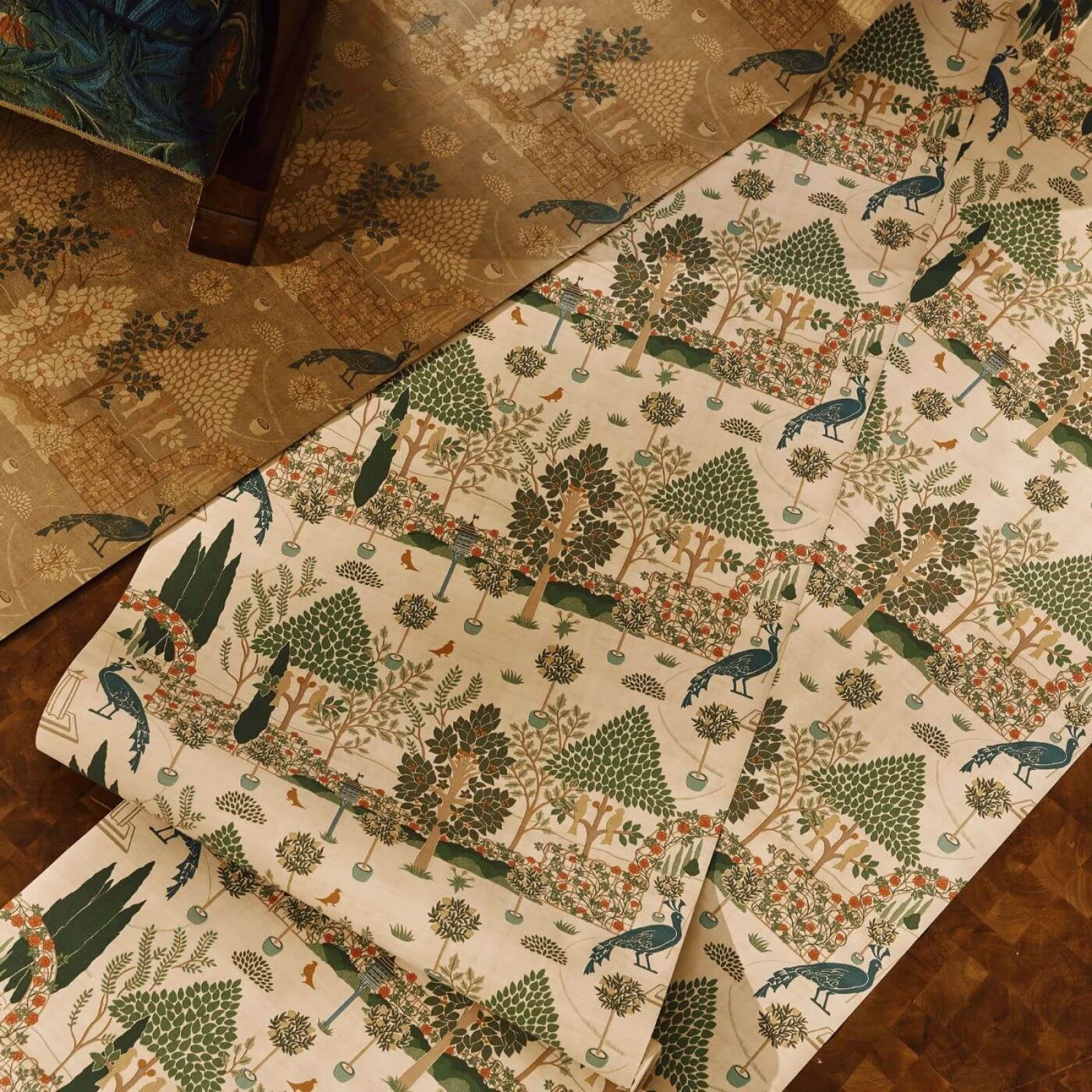 Morris & Co. Voysey House Volume I Wallpapers — изображение 11