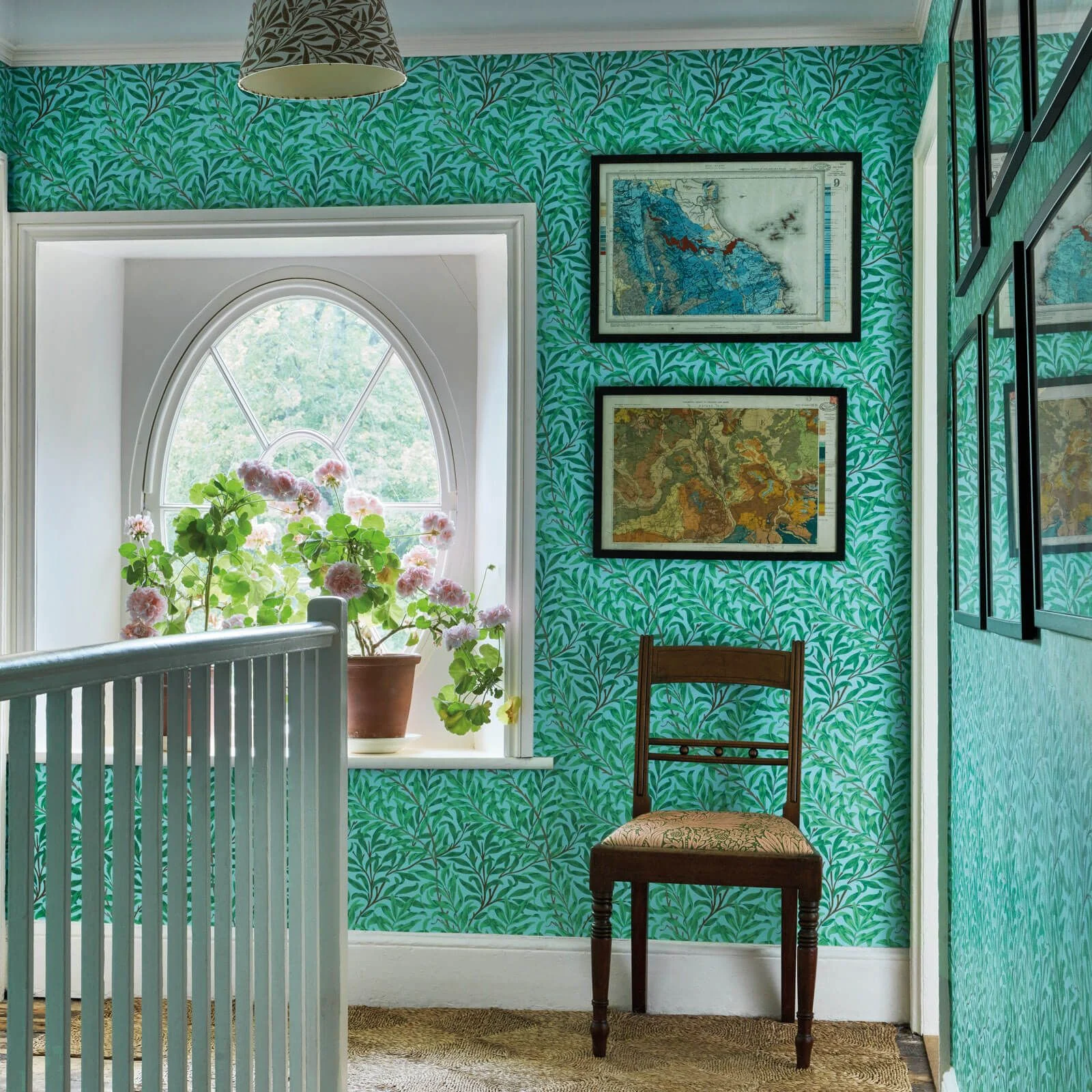 Morris & Co. Queen Square Wallpapers — изображение 38