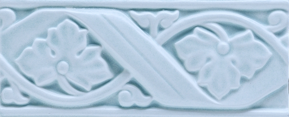 Genziana Glossy Grazia, Boiserie Origins