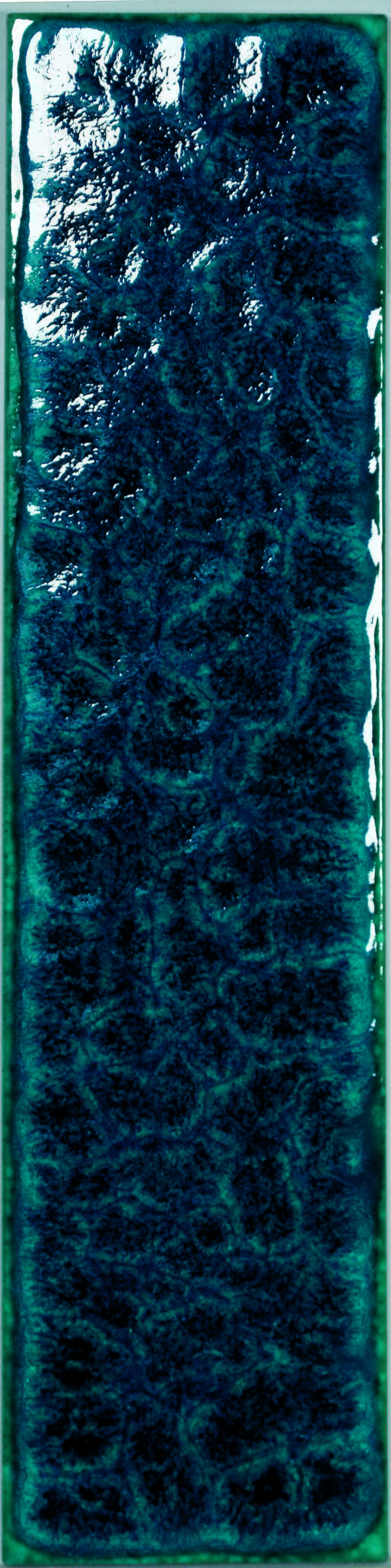 Blu Tonalite, Micronesia