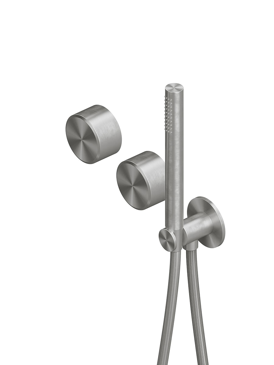 16 68 Quadro Design, Stereo