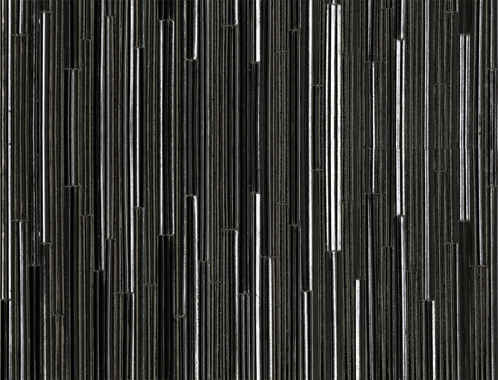 Rain Glossy Nero Mutina, Phenomenon