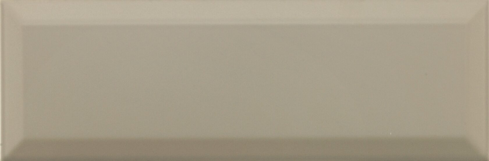 Lino Tonalite, Satin