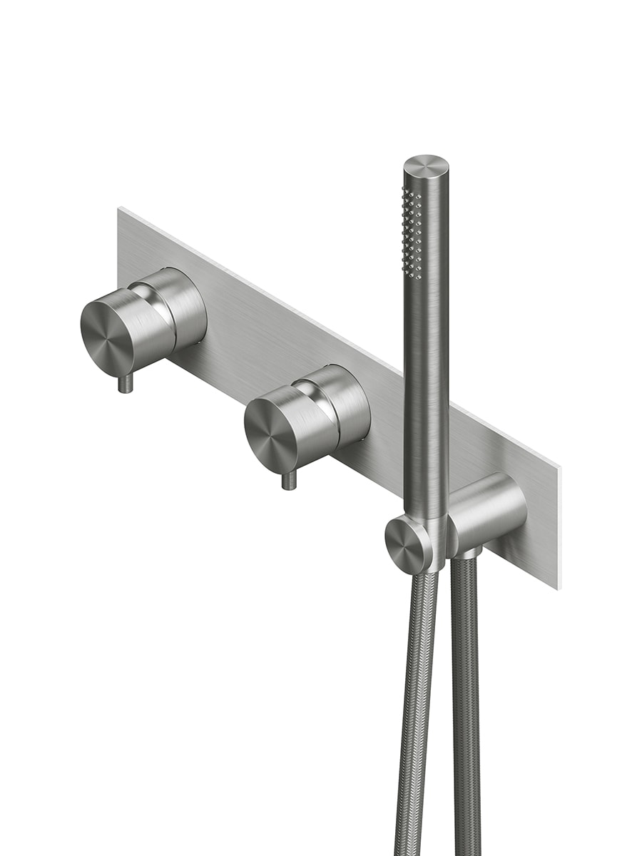13 68 R 00 Quadro Design, Source