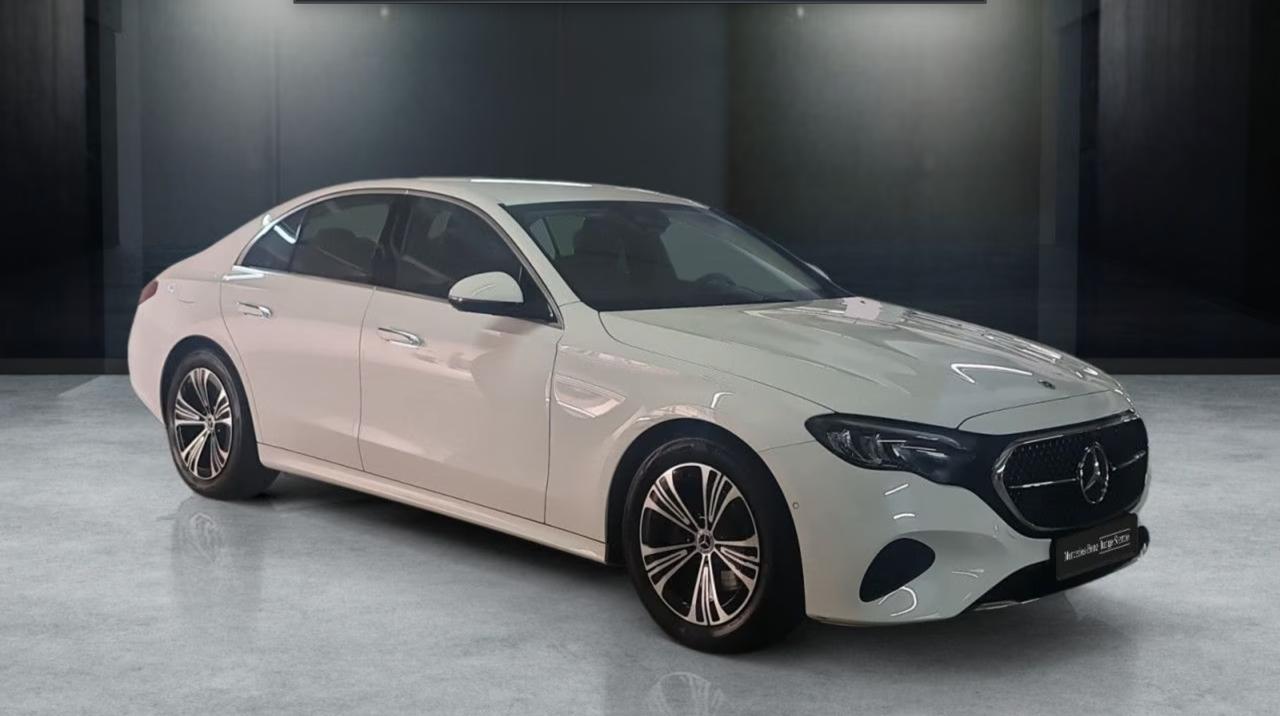 Mercedes-Benz E 200
