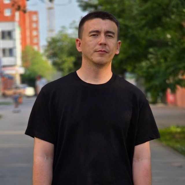 Тимур Семенеев — фриланс разработчик парсеров, Telegram-ботов и сайтов на Python