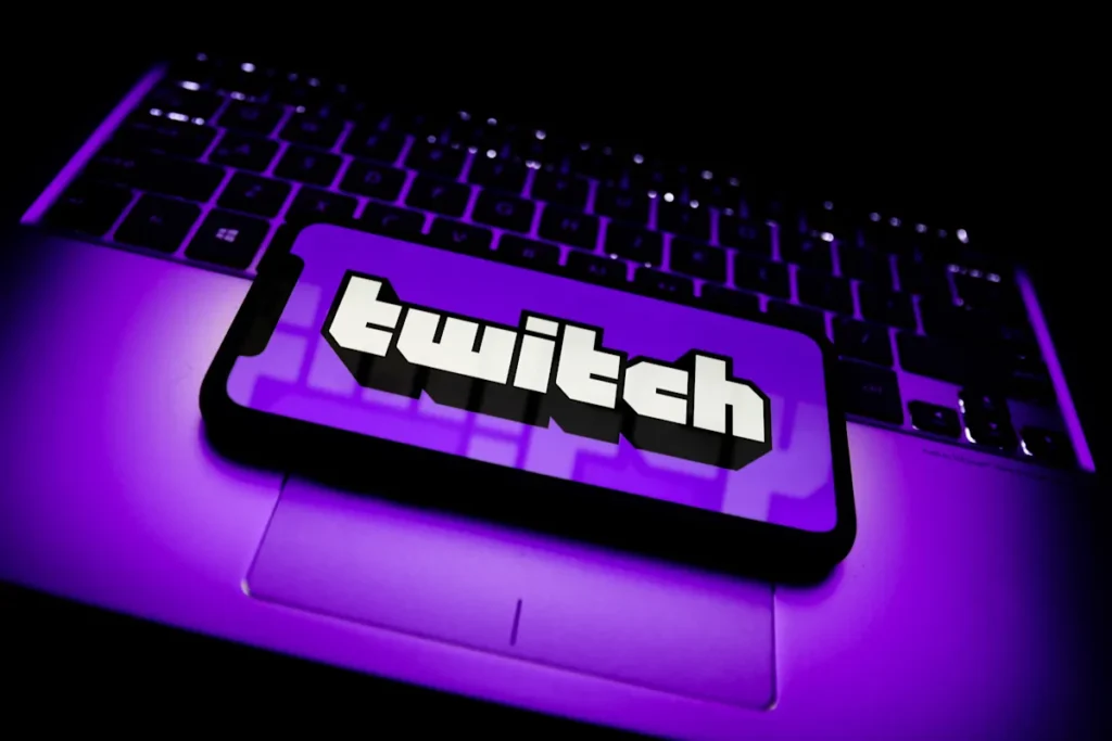 Twitch вернул дизайн 2011 года в честь 1 апреля