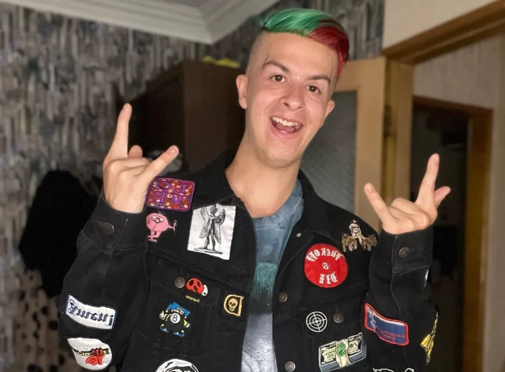 Первый поцелуй Ивана Золо за 21 год закончился побегом девушки