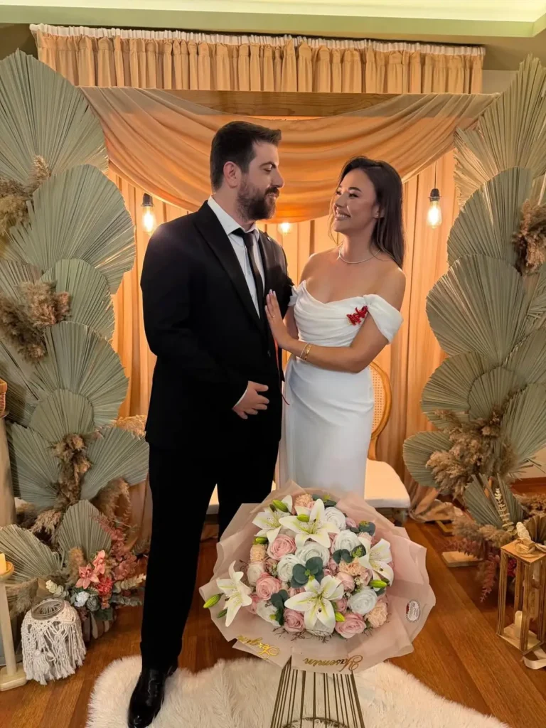 Тренер Aurora Fabre женился