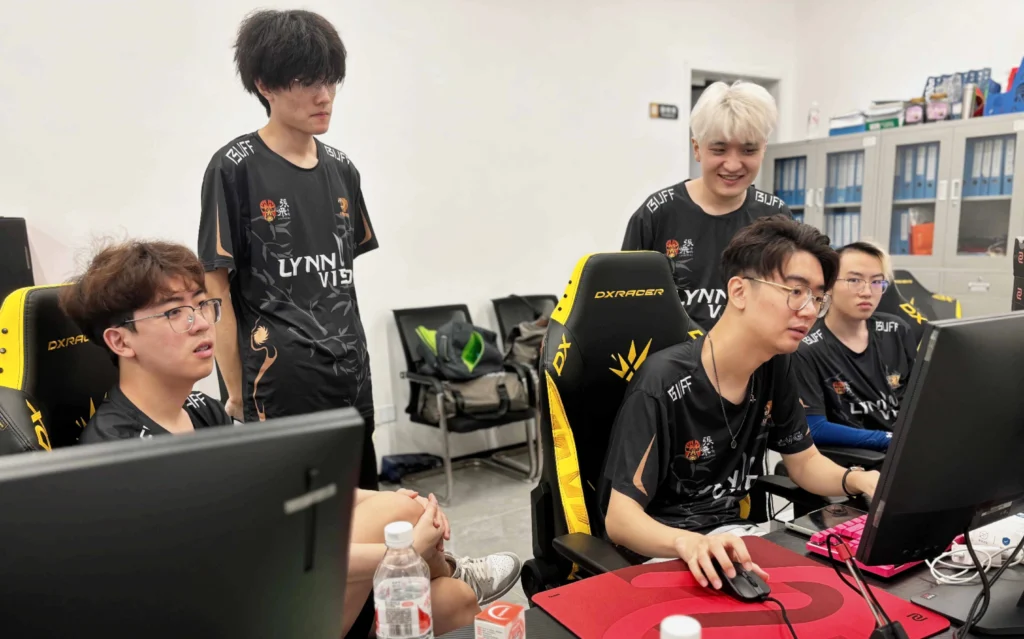 Китайская команда не выиграла ни одного матча. И из-за этого прошла на мейджор