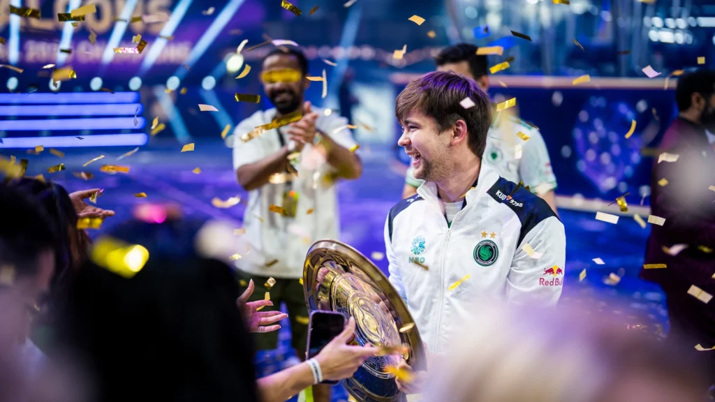 Malr1ne - топ-1 российский киберспортсмен по призовым за год, Collapse и Pure в топ-5